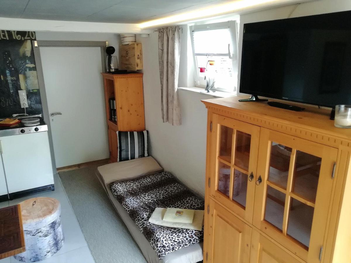 Kleines Studio Im Eichenwaeldchen, 1 Zimmer Kueche Bad Friedrichsgrun Exterior foto
