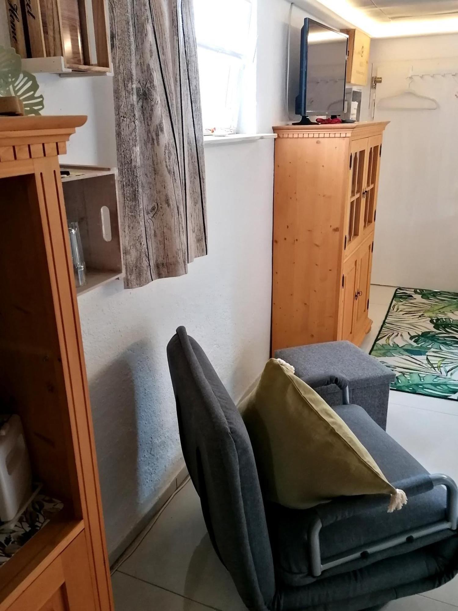 Kleines Studio Im Eichenwaeldchen, 1 Zimmer Kueche Bad Friedrichsgrun Exterior foto